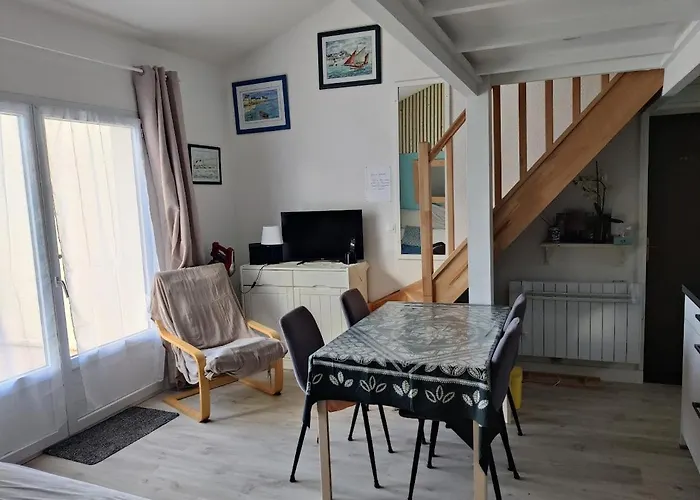 بيت للعطل 3 Chbres Vue Maison Avec Piscine Ds Proche Commodites Et Plages De Sable لا برنوري-ان-رتز