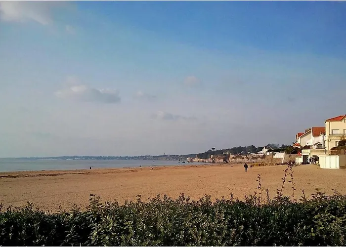 3 Chbres Vue Maison Avec Piscine Ds Proche Commodites Et Plages De Sable *